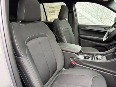 2027 Jeep Grand Cherokee Laredo X