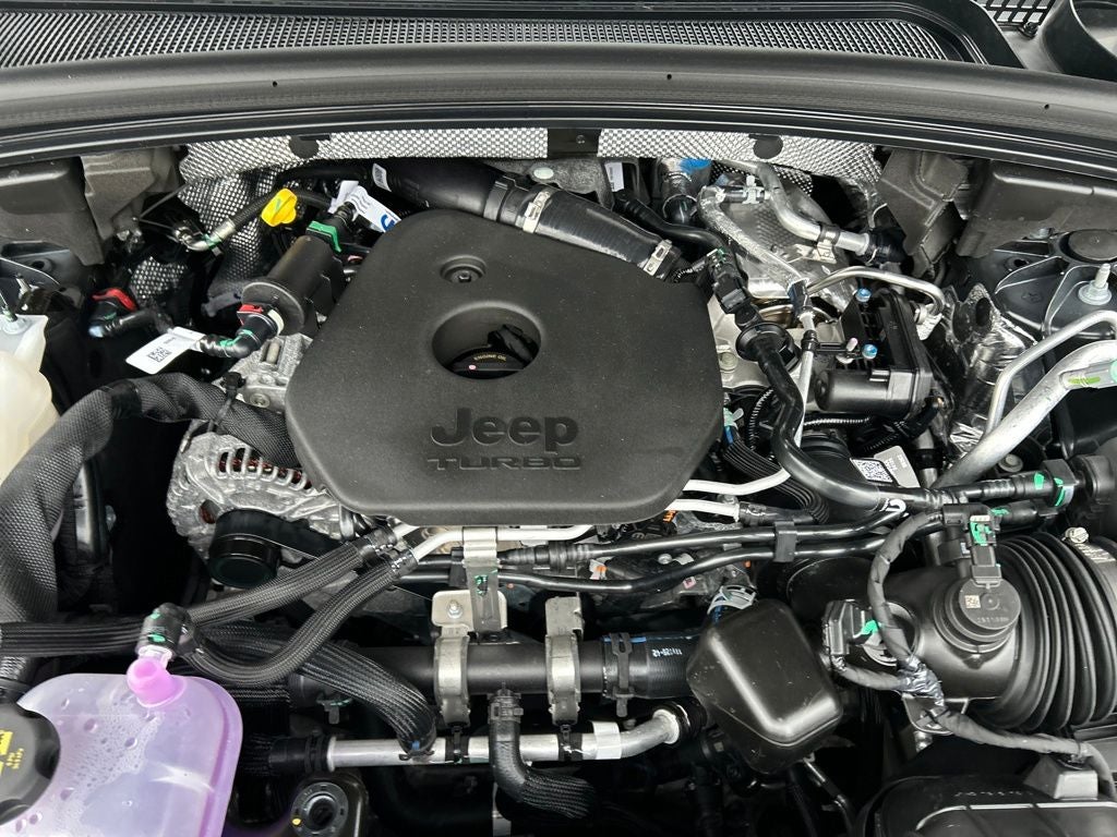 2026 Jeep Grand Cherokee Laredo