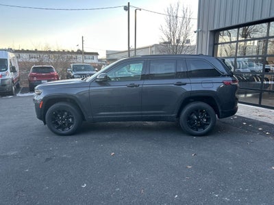 2026 Jeep Grand Cherokee Laredo