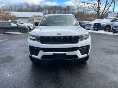 2026 Jeep Grand Cherokee Laredo