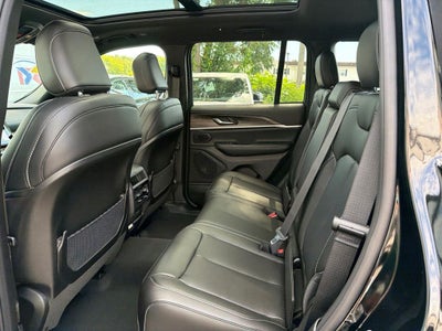 2027 Jeep Grand Cherokee Limited