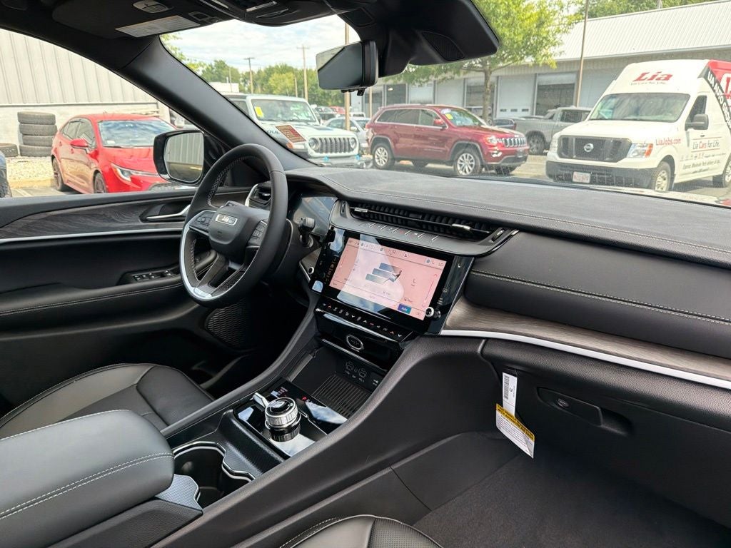 2027 Jeep Grand Cherokee Limited