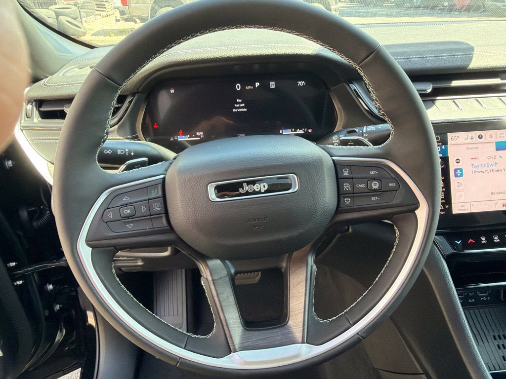 2027 Jeep Grand Cherokee Limited