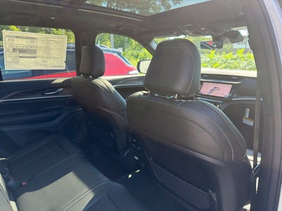 2027 Jeep Grand Cherokee Limited