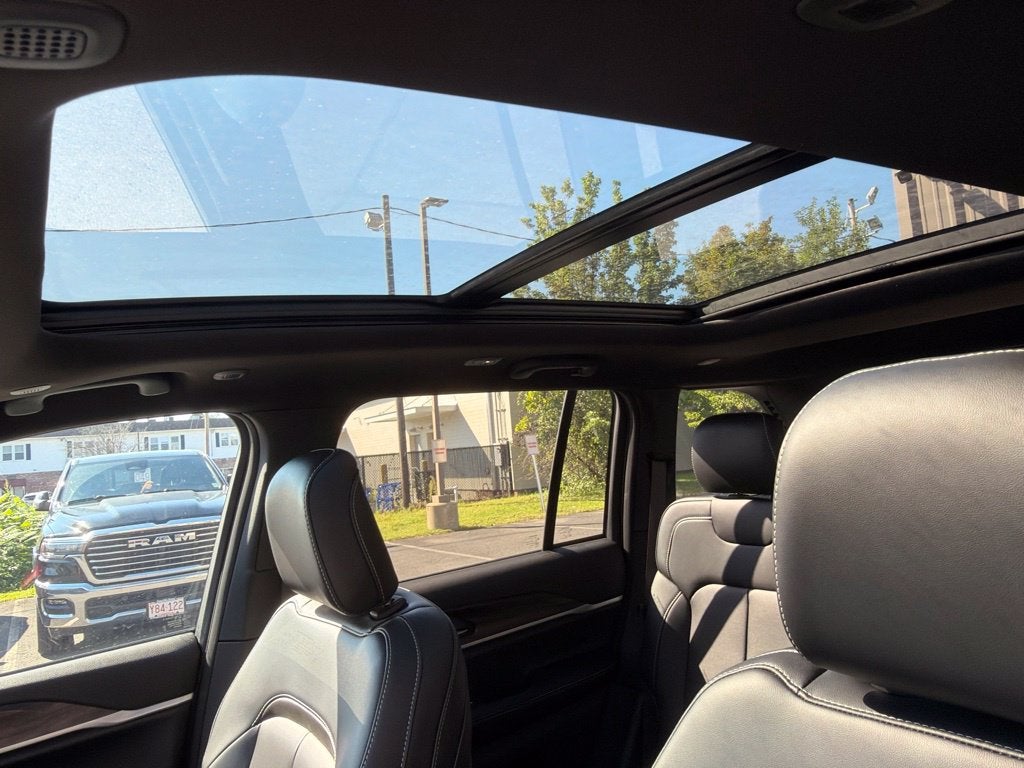 2027 Jeep Grand Cherokee Limited