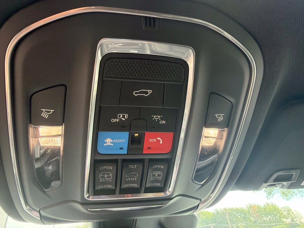 2027 Jeep Grand Cherokee Limited