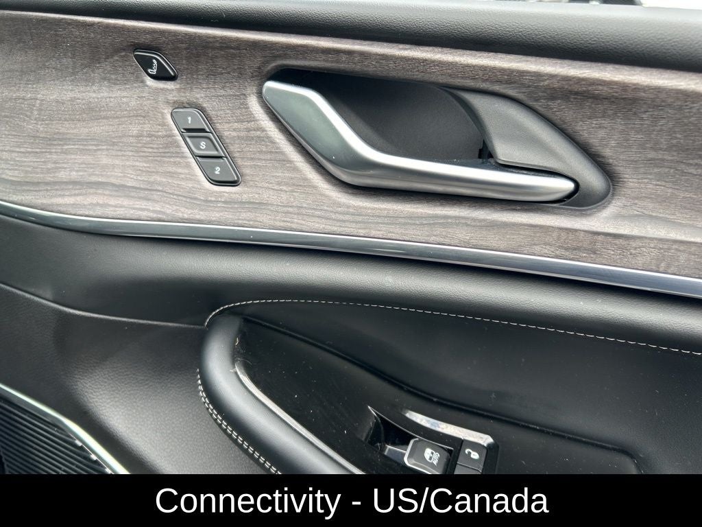 2022 Jeep Grand Cherokee Overland