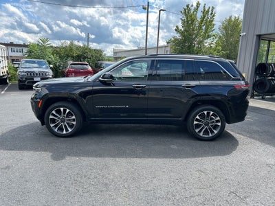 2022 Jeep Grand Cherokee Overland