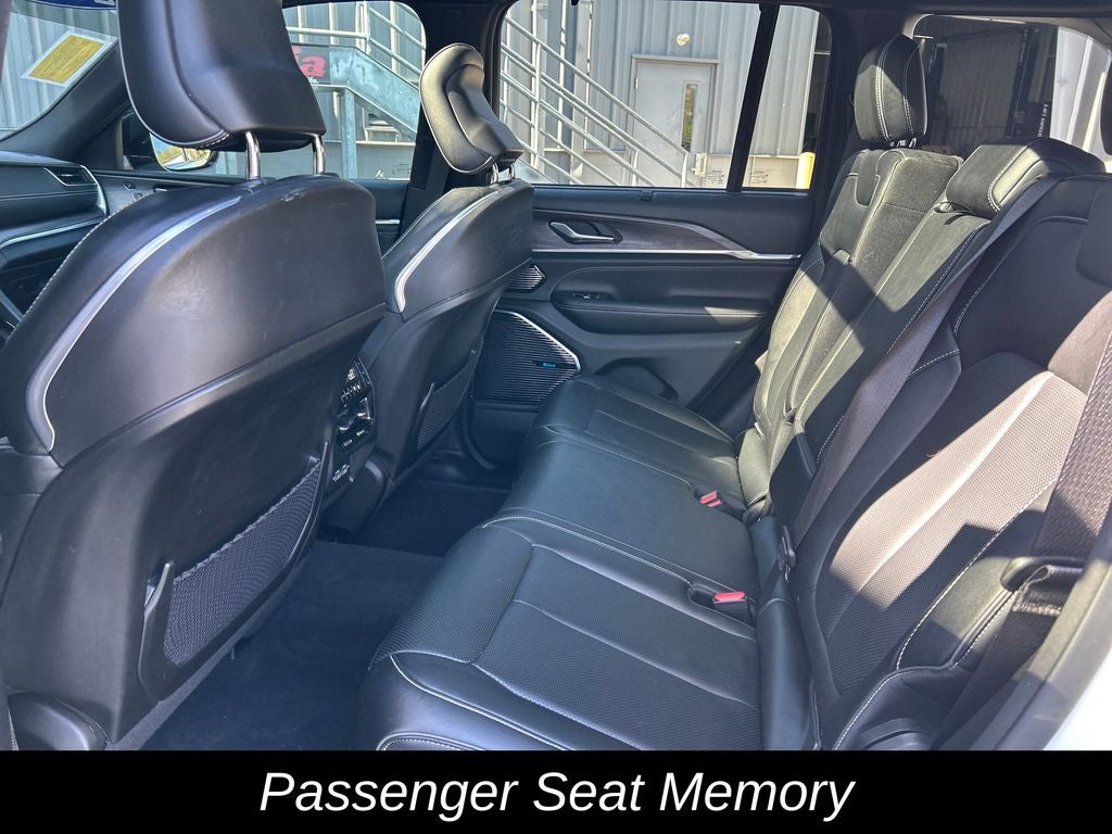 2023 Jeep Grand Cherokee Overland