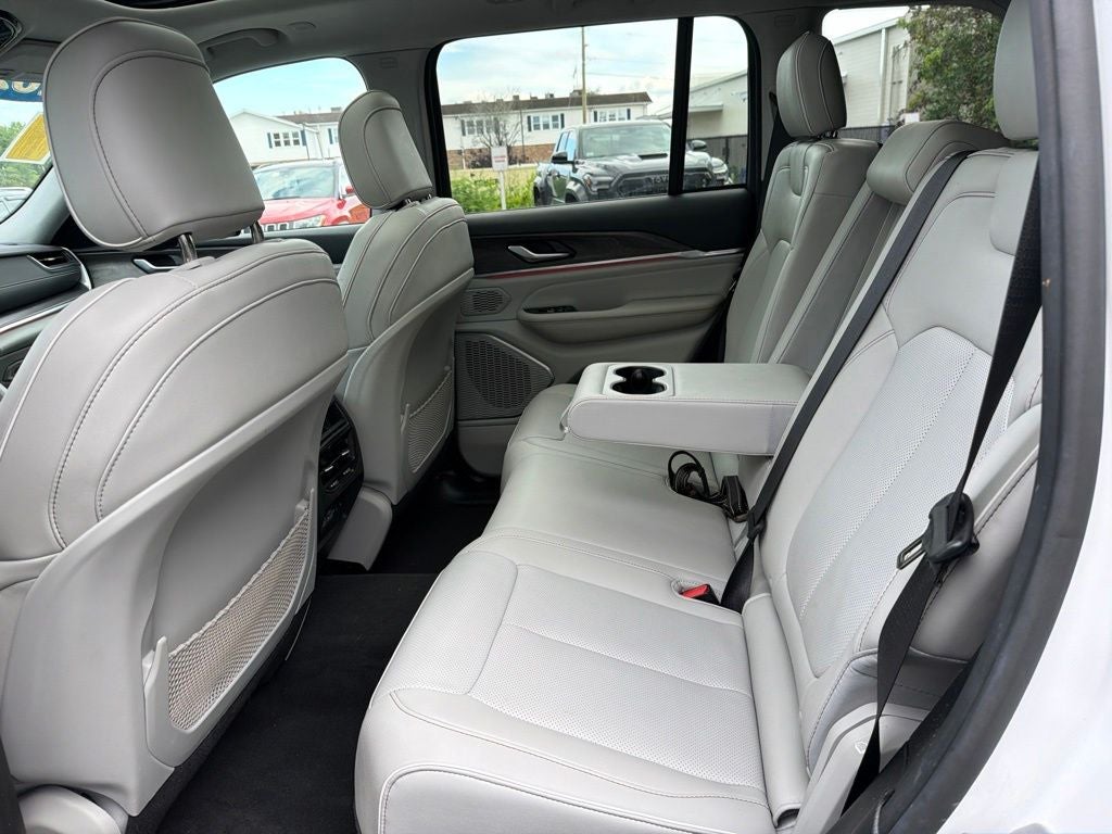 2023 Jeep Grand Cherokee Overland