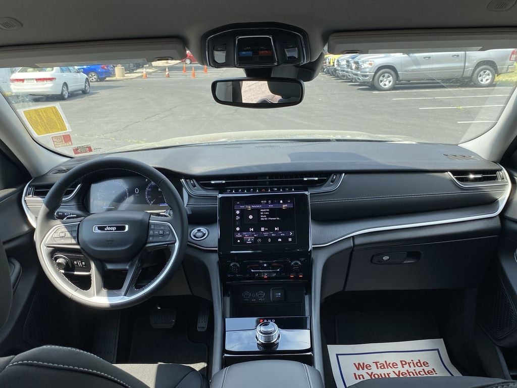 2023 Jeep Grand Cherokee L Laredo