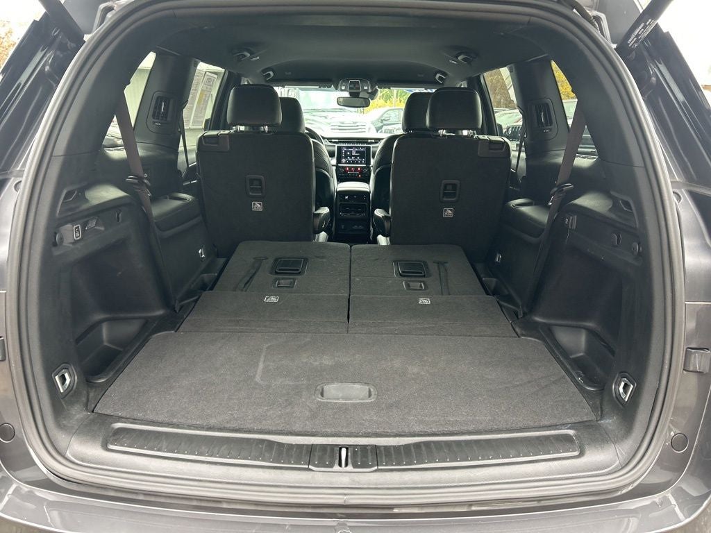 2022 Jeep Grand Cherokee L Altitude