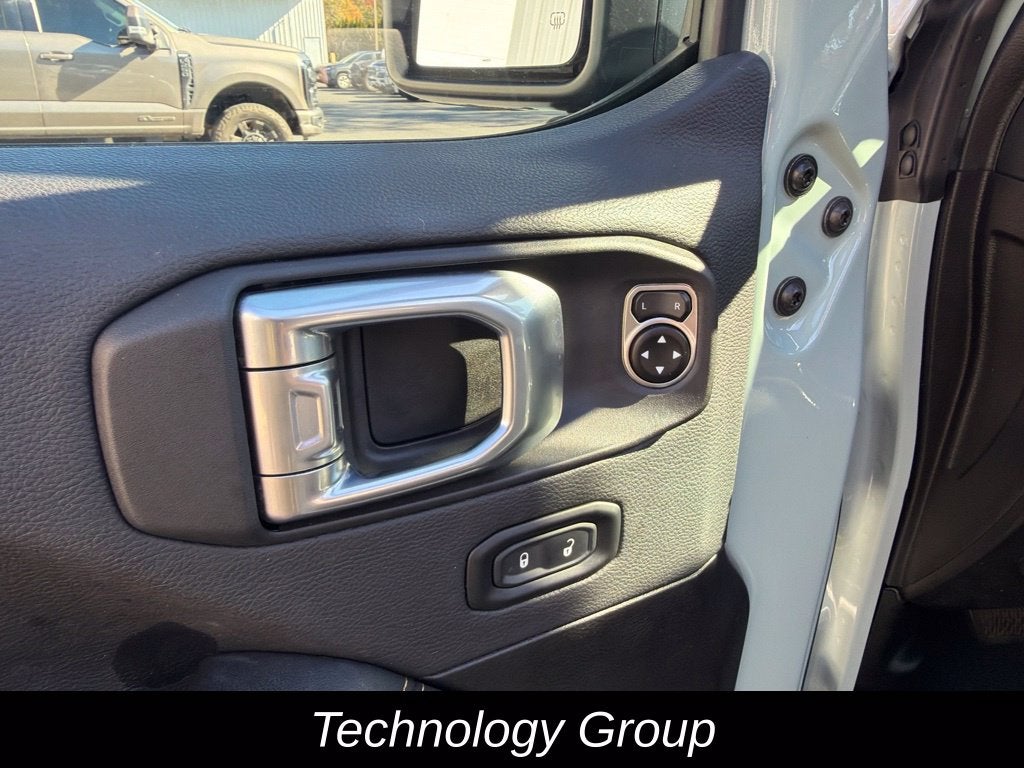 2024 Jeep Wrangler Sahara 4xe