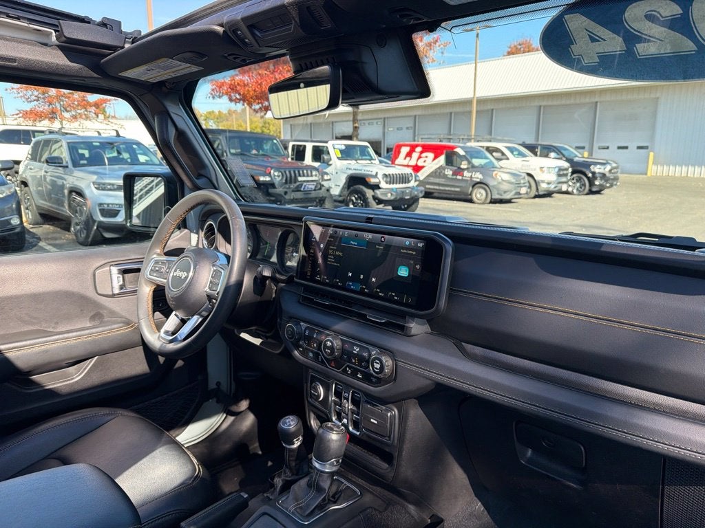 2024 Jeep Wrangler Sahara 4xe