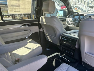 2026 Jeep Grand Wagoneer 4x4