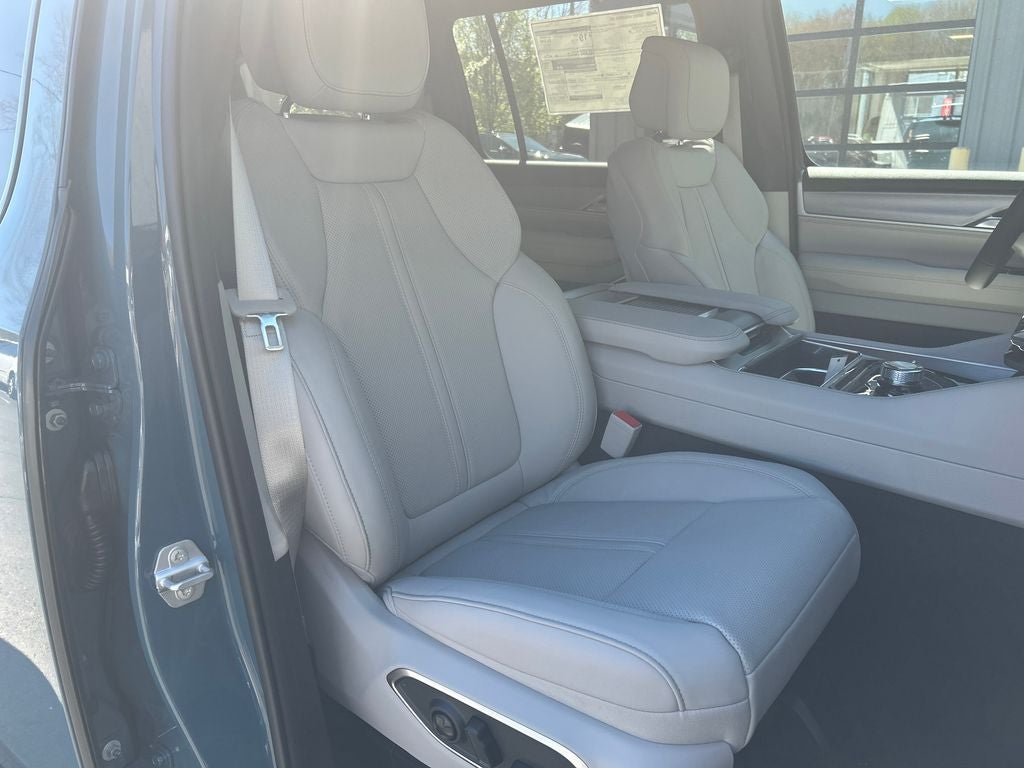 2026 Jeep Grand Wagoneer 4x4