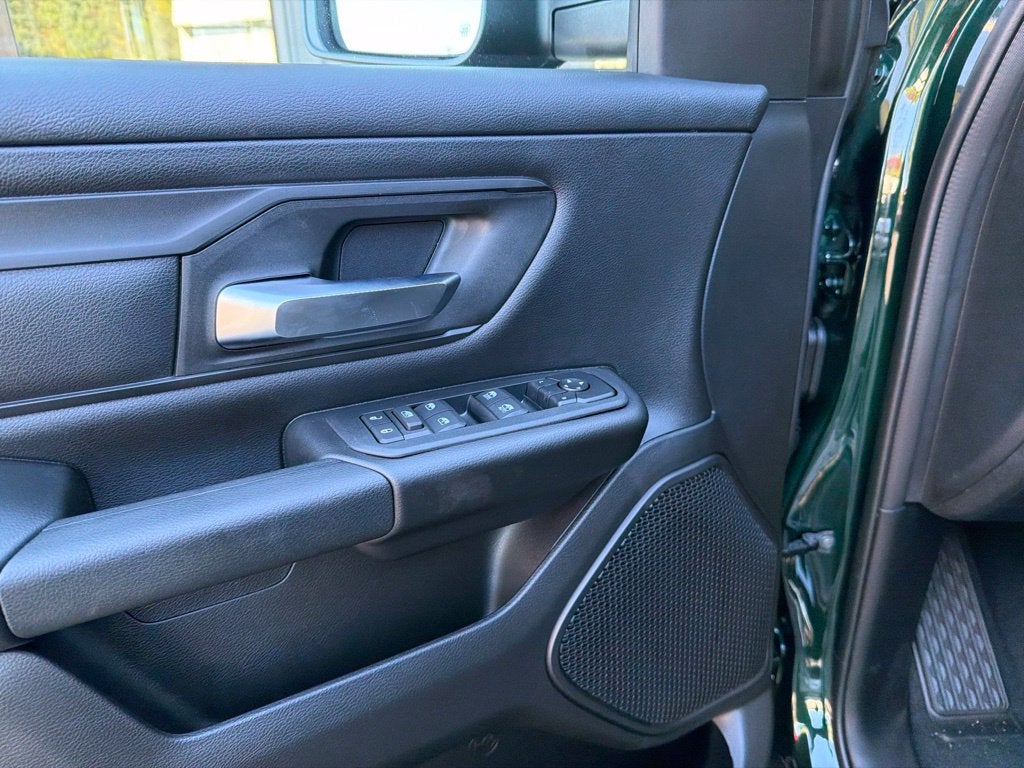 2027 RAM 1500 Express