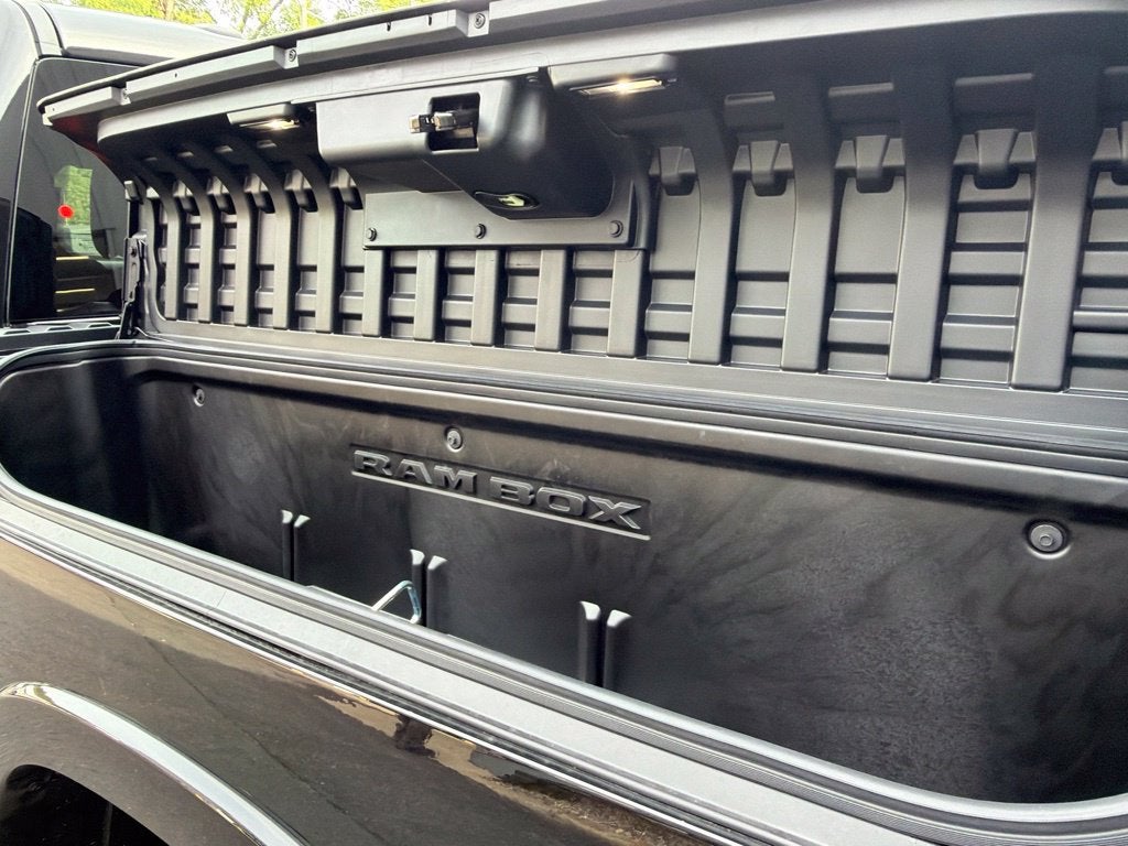 2027 RAM 1500 Limited