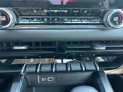 2025 GMC Canyon Elevation