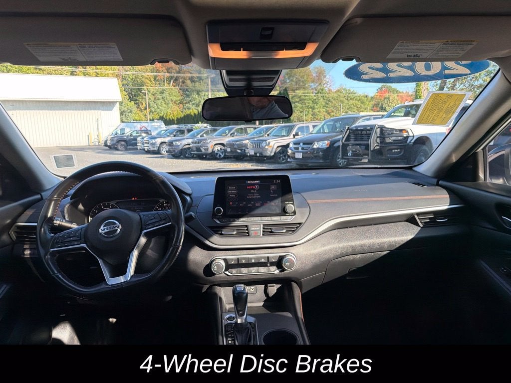 2022 Nissan Altima 2.5 SR