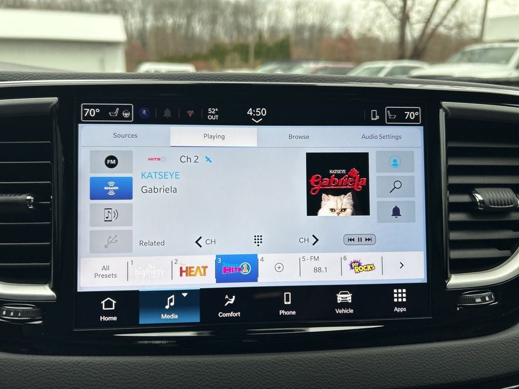 2026 Chrysler Voyager LX