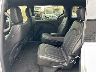 2026 Chrysler Voyager LX