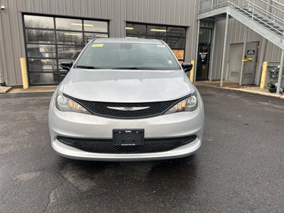 2026 Chrysler Voyager LX