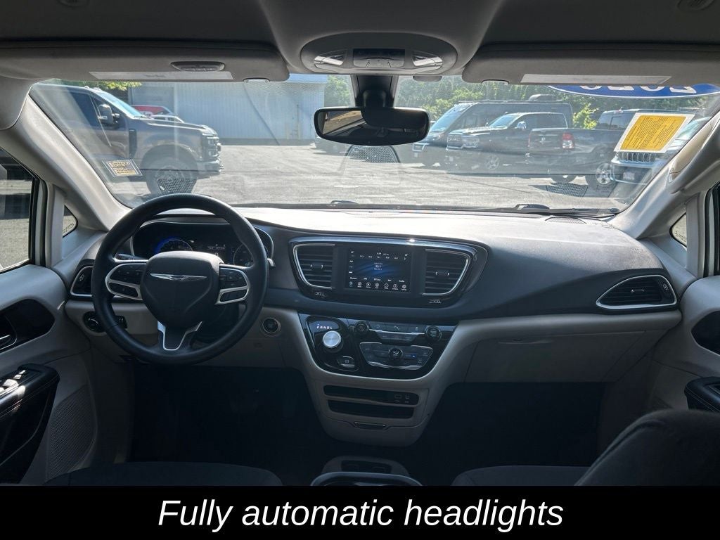 2020 Chrysler Pacifica Touring