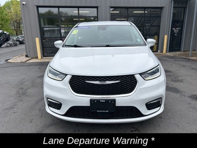 2022 Chrysler Pacifica Hybrid Touring L