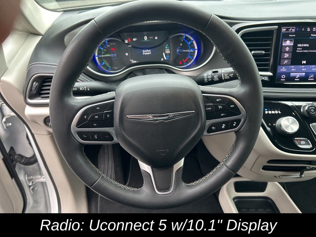 2022 Chrysler Pacifica Hybrid Touring L