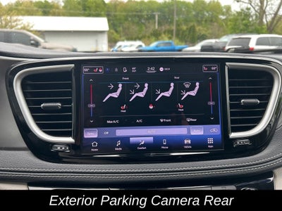 2022 Chrysler Pacifica Hybrid Touring L