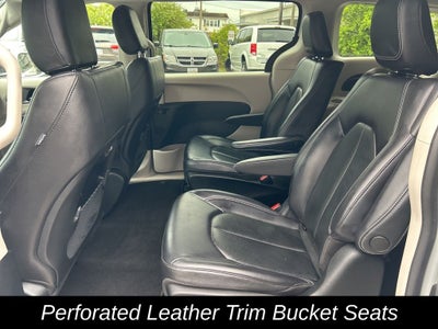 2022 Chrysler Pacifica Hybrid Touring L