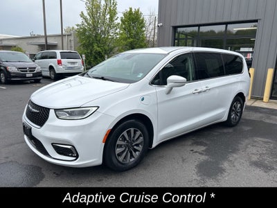 2022 Chrysler Pacifica Hybrid Touring L