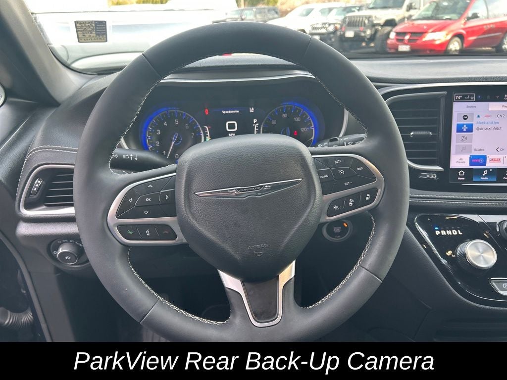 2025 Chrysler Pacifica Select