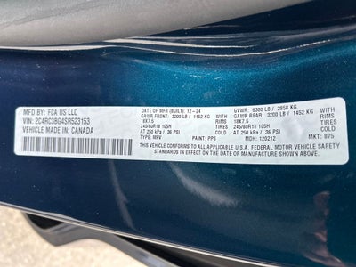 2025 Chrysler Pacifica Select