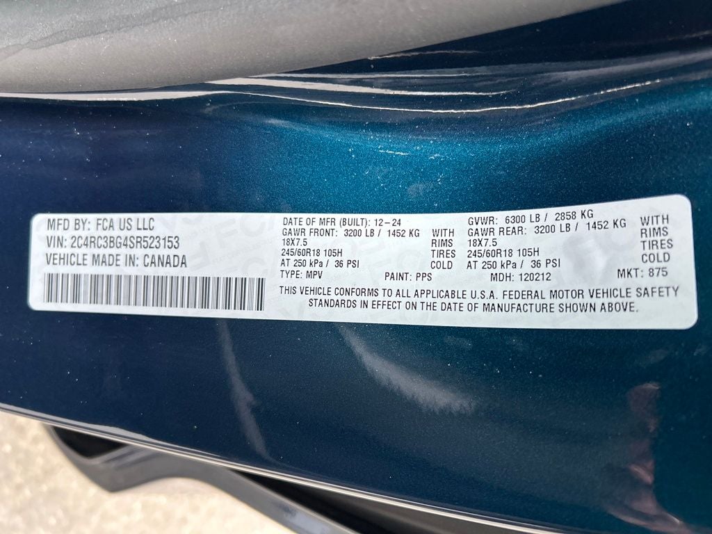 2025 Chrysler Pacifica Select
