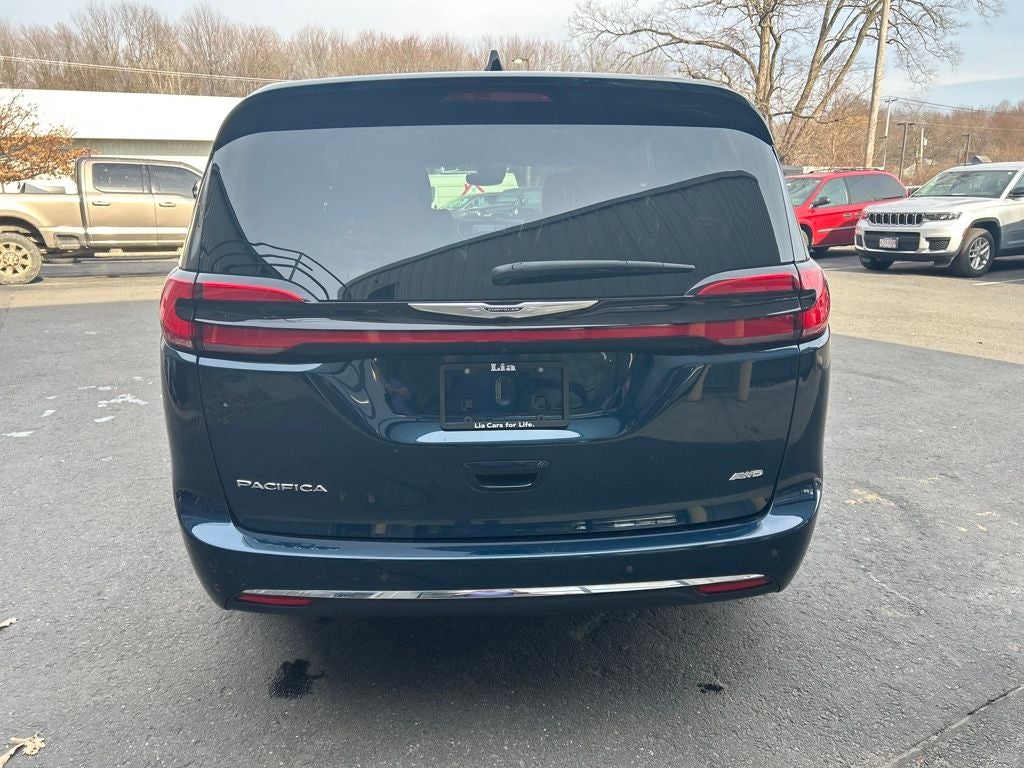 2025 Chrysler Pacifica Select