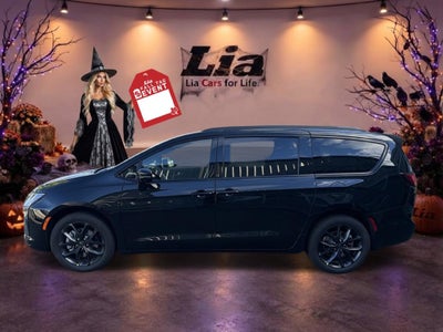 2027 Chrysler Pacifica Limited