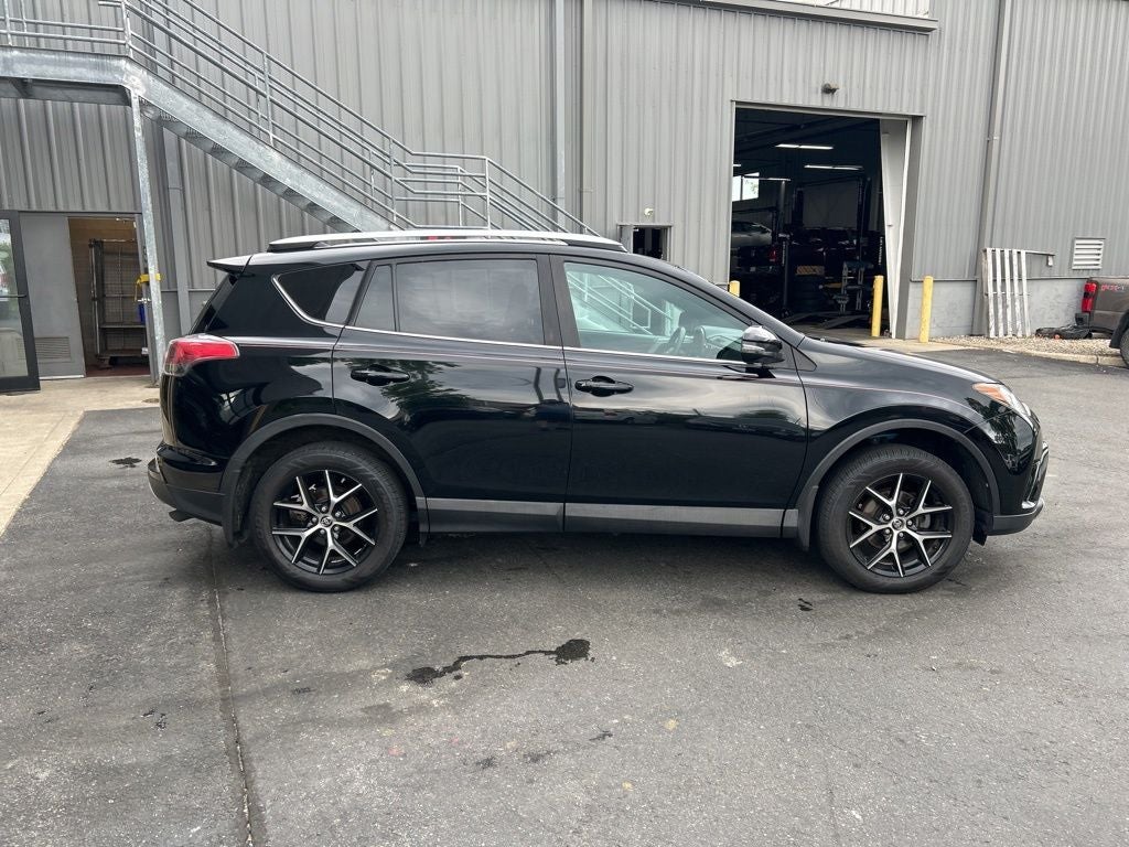 2016 Toyota RAV4 SE