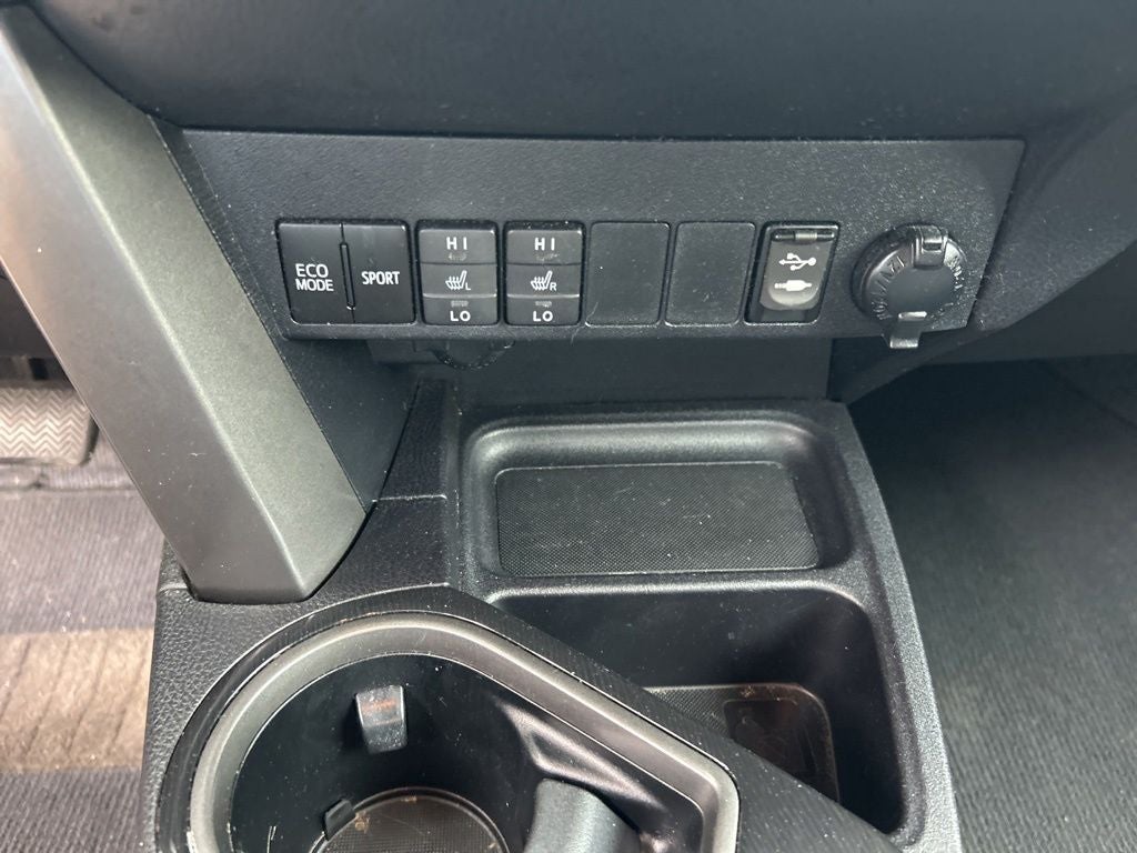 2016 Toyota RAV4 SE