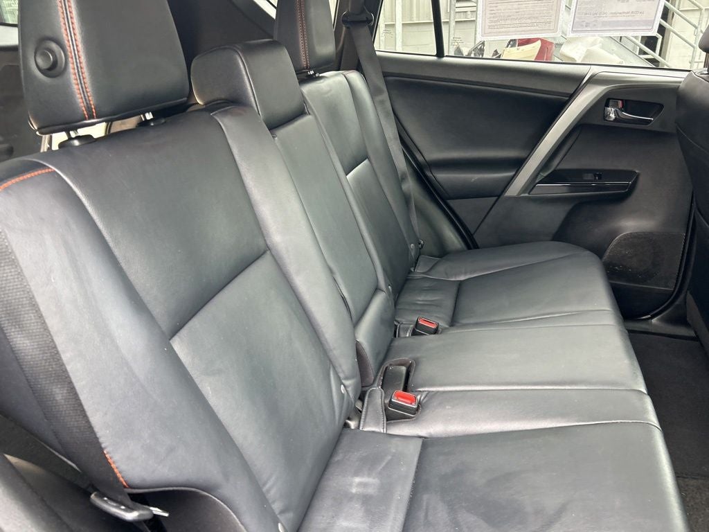 2016 Toyota RAV4 SE