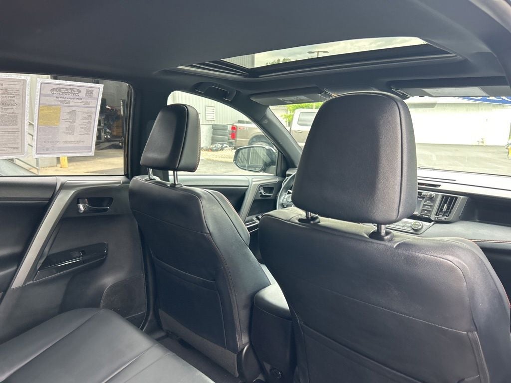 2016 Toyota RAV4 SE