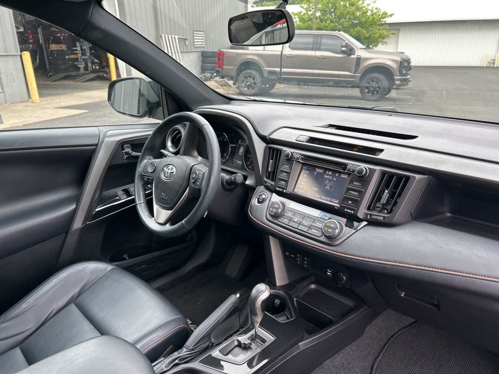 2016 Toyota RAV4 SE