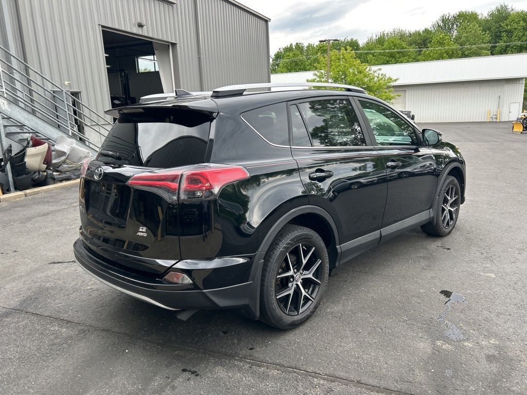 2016 Toyota RAV4 SE