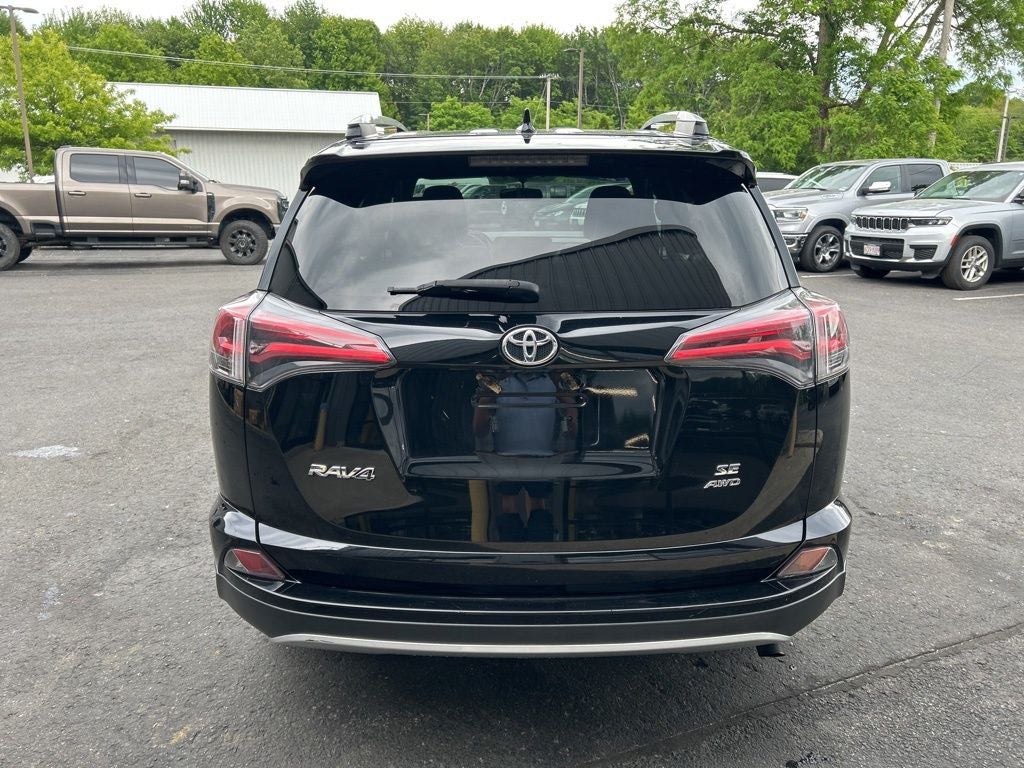 2016 Toyota RAV4 SE
