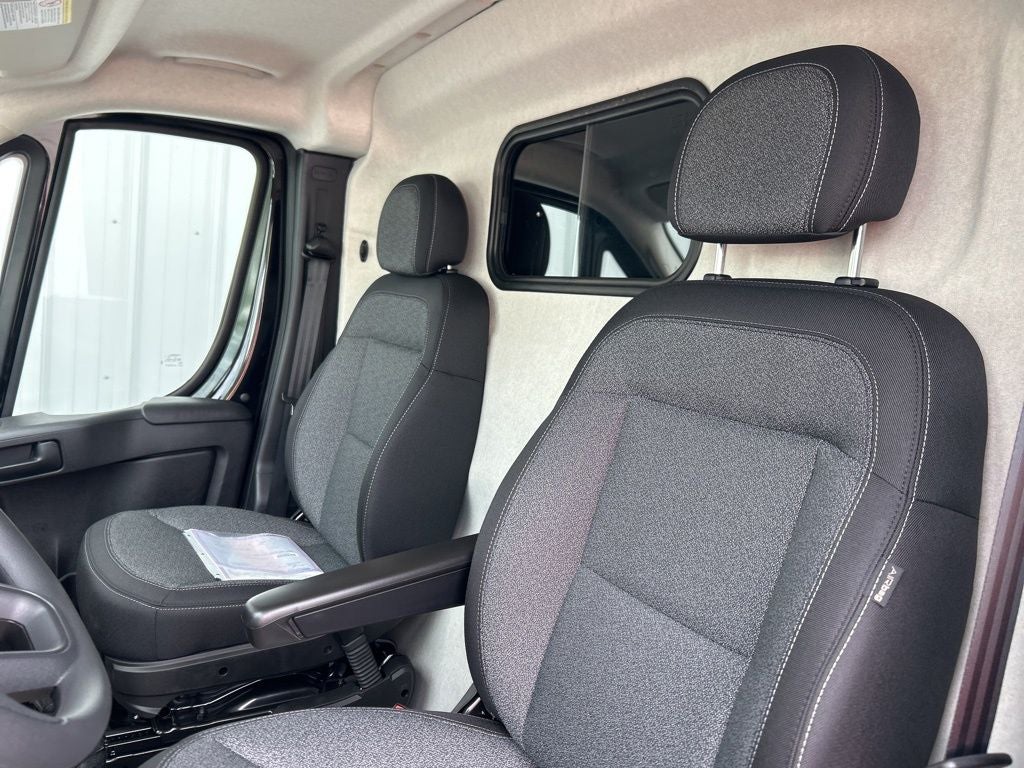 2025 RAM ProMaster 2500 Base