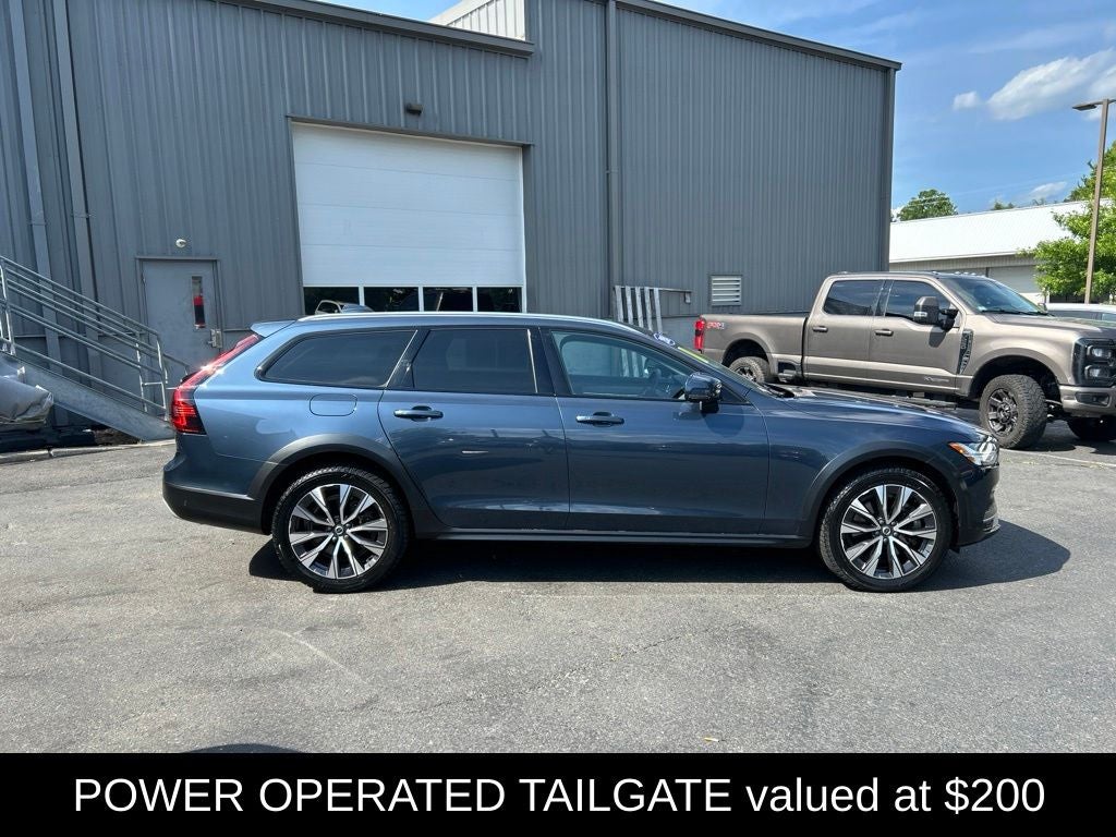 2024 Volvo V90 Cross Country B6