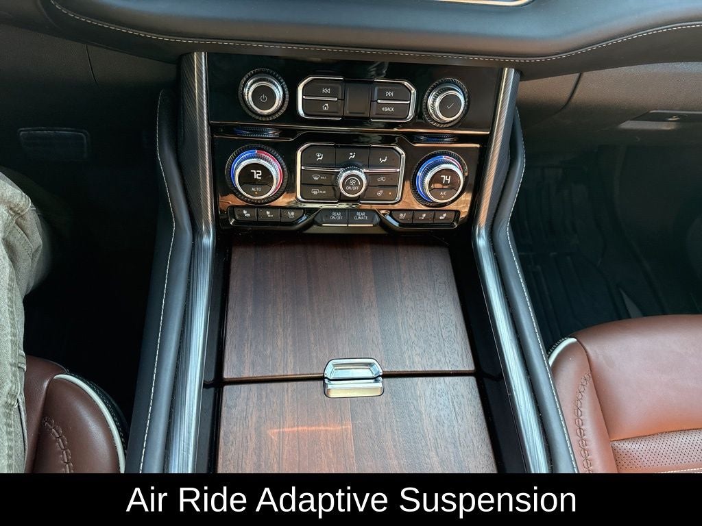 2024 GMC Yukon Denali Ultimate