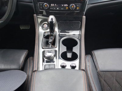 2019 Nissan Maxima SR