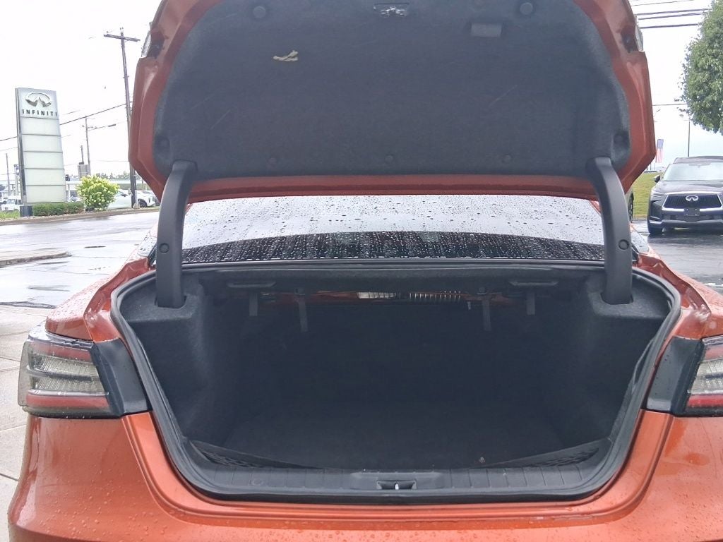 2019 Nissan Maxima SR